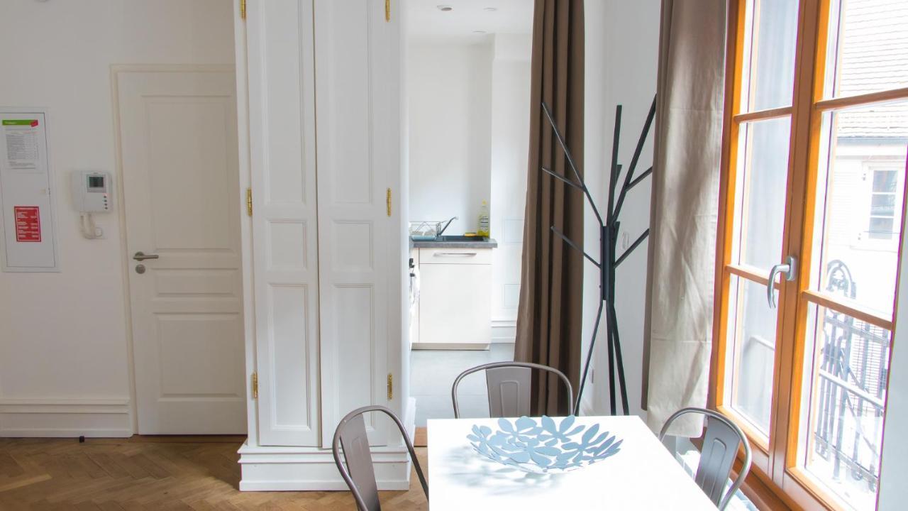 Les Appartements Rue Des Veaux - Quartier Cathedrale Strasbourg Exterior photo